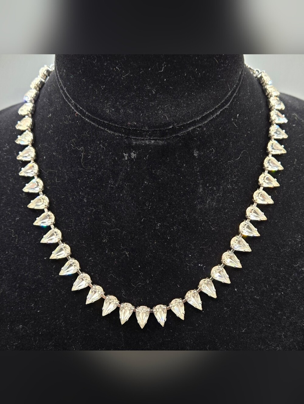 Duane Choker Necklace Clear Teardrop Glass Crystal Silver-Tone